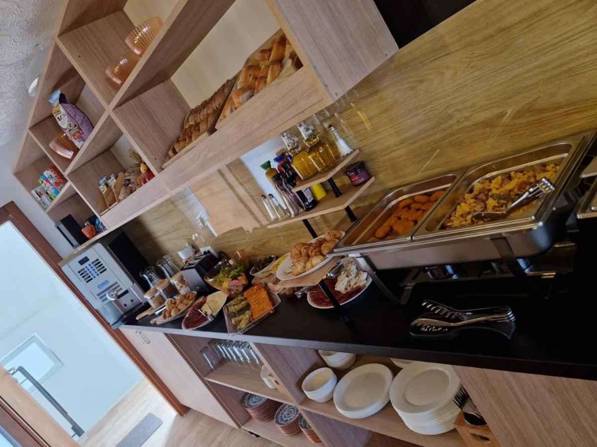 Apartmani Marina Kopitovic Petrovac エクステリア 写真