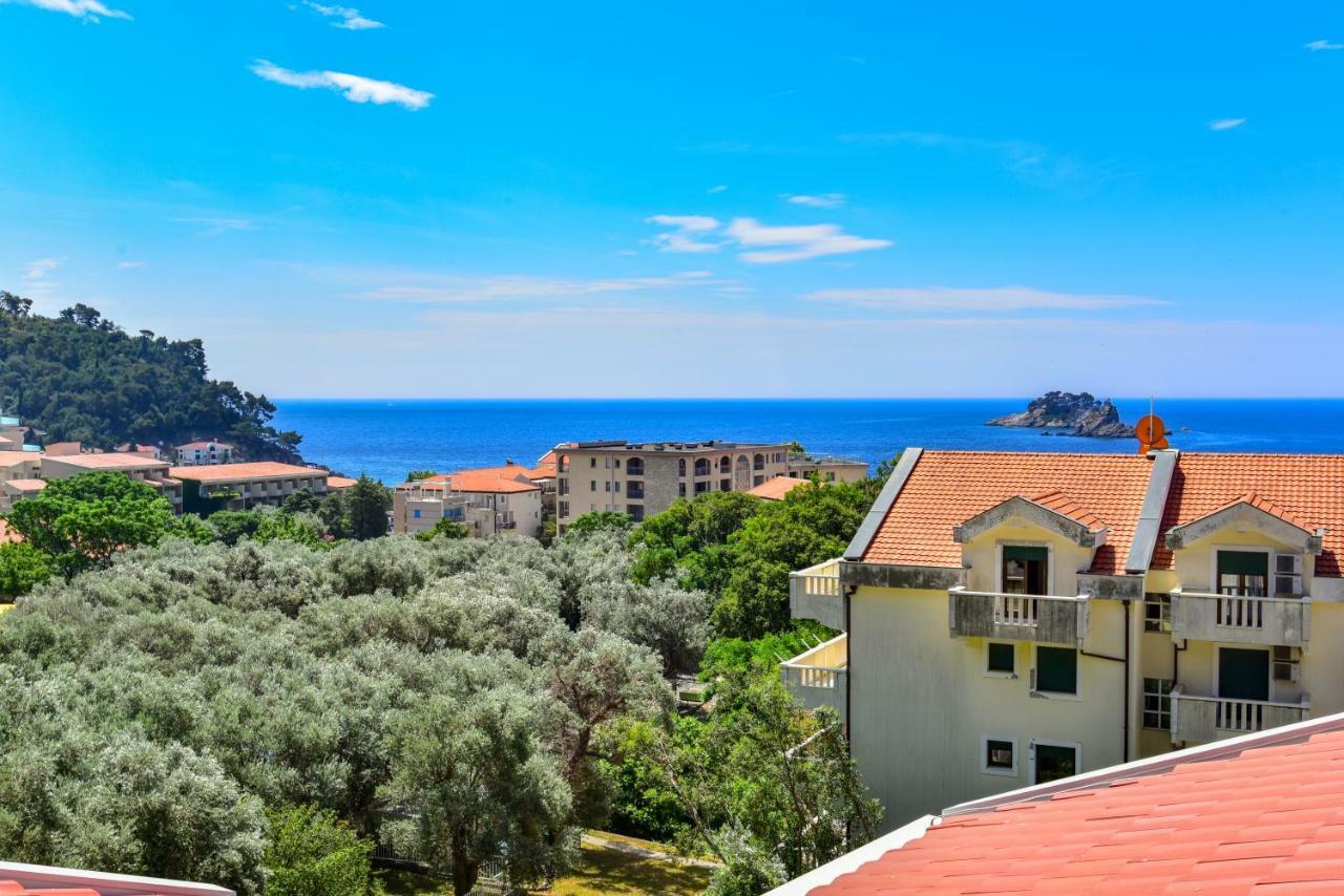 Apartmani Marina Kopitovic Petrovac エクステリア 写真